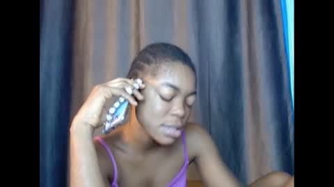 Snapshot of sexyxbunnyxx chatting on 03-03-25, 07:21 Blue online show from 03-03-25, 07:21