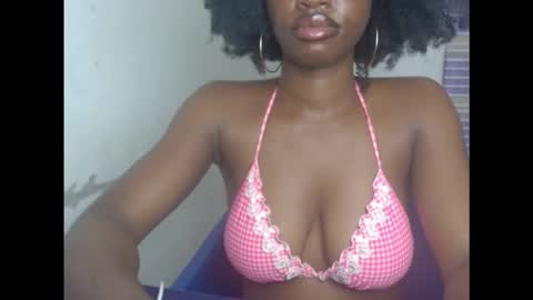 Snapshot of sexyxbunnyxx chatting on 02-03-26, 04:34 Blue online show from 02-03-26, 04:34