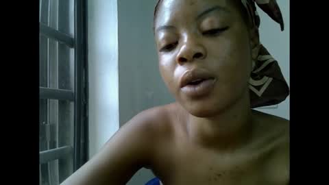 sexyxpeach online show from 12-03-25, 08:34