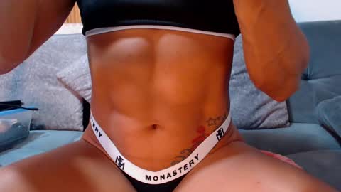 Snapshot of sexyycutedoll chatting on 02-14-25, 12:14 sexyycutedoll online show from 02-14-25, 12:14