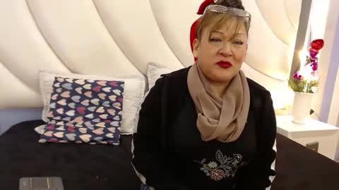 Mary online show from 12-02-25, 11:37