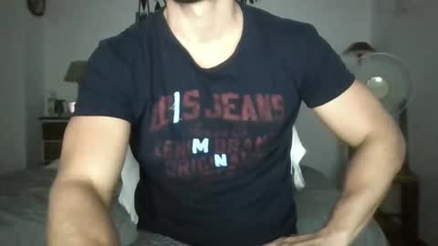 Snapshot of sexyyphilip chatting on 01-02-25, 01:06 sexyyphilip online show from 01-02-25, 01:06