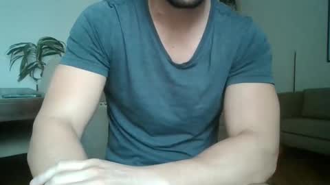 Snapshot of sexyyphilip chatting on 04-25-26, 06:49 sexyyphilip online show from 04-25-26, 06:49