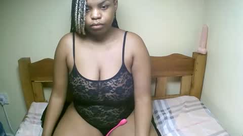 sexyyred_ online show from 02-01-26, 06:23