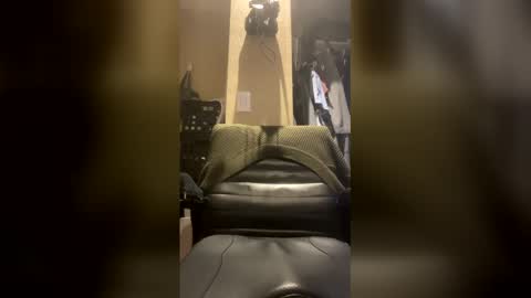Snapshot of sexyzaddy94 chatting on 03-17-26, 08:56 sexyzaddy94 online show from 03-17-26, 08:56
