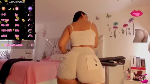 Snapshot of sexyzoe_69 chatting on 02-26-25, 04:03 Alexa online show from 02-26-25, 04:03