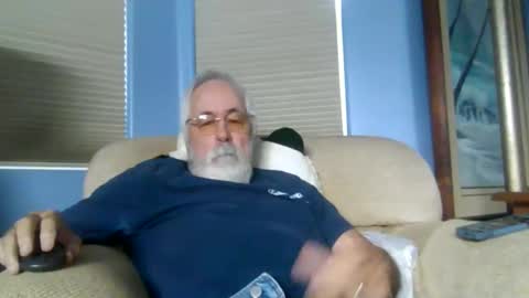 Snapshot of sezz50 chatting on 11-05-25, 07:03 sezz50 online show from 11-05-25, 07:03