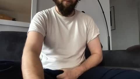 Snapshot of sg556 chatting on 01-19-25, 02:17 Gee online show from 01-19-25, 02:17