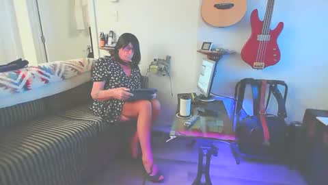 Snapshot of sgteto chatting on 03-04-25, 09:51 CD Jeanne online show from 03-04-25, 09:51