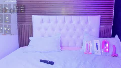 Liz online show from 04-25-26, 09:23