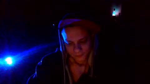 Snapshot of shades455 chatting on 06-10-26, 05:39 shades455 online show from 06-10-26, 05:39