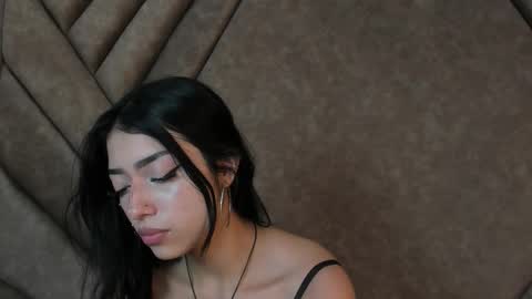 Snapshot of shadow_hill chatting on 10-24-25, 04:42 shadow_hill online show from 10-24-25, 04:42