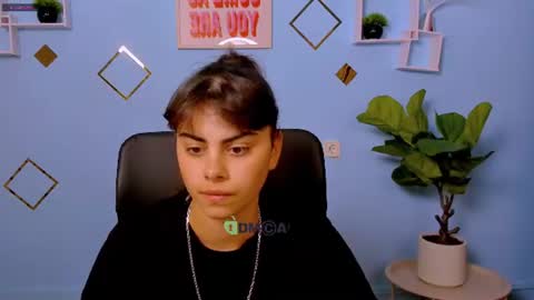 shadow_kiss online show from 07-26-26, 06:37