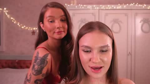 Snapshot of shadowladyyy chatting on 01-05-25, 04:48 Sindy and Nancy Next stream 1 December online show from 01-05-25, 04:48