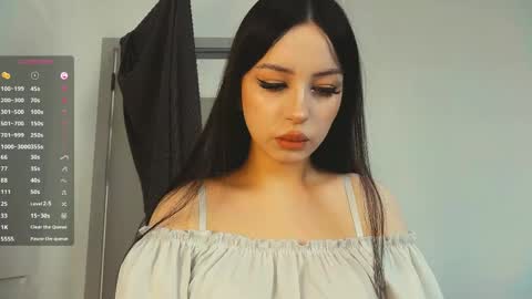 shaecatalina online show from 06-04-26, 07:47