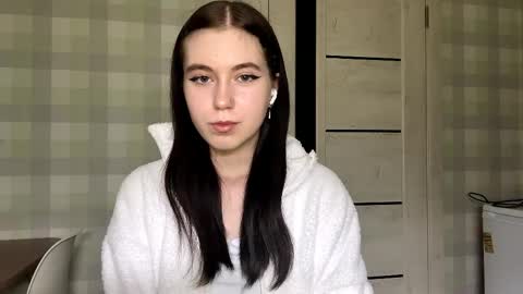 Snapshot of shaeldert chatting on 04-13-26, 04:34 Eva online show from 04-13-26, 04:34