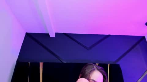 Shaina Vasquez online show from 12-22-24, 03:55