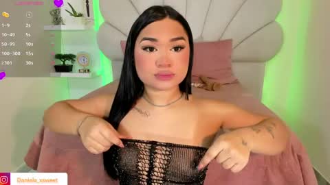 Snapshot of shairytovar chatting on 05-17-26, 05:27 shairytovar online show from 05-17-26, 05:27