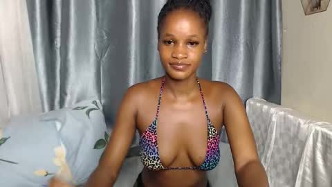 shaky xxx online show from 10-14-25, 03:24