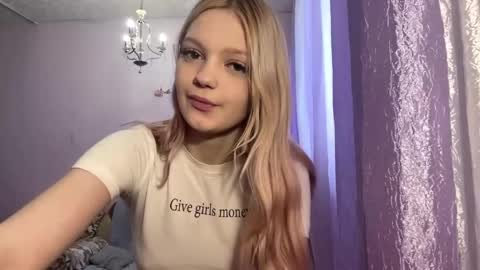 Emily online show from 04-19-26, 10:36