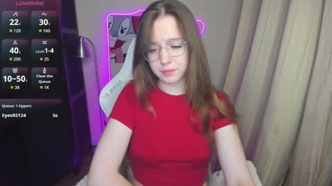 Vivian online show from 09-27-25, 05:07