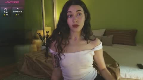 Snapshot of shamahasla chatting on 11-08-25, 01:28 Sade online show from 11-08-25, 01:28