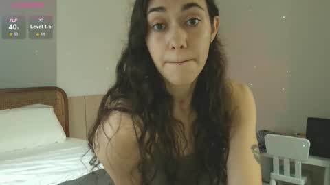 Snapshot of shamahasla chatting on 11-25-25, 02:44 Sade online show from 11-25-25, 02:44