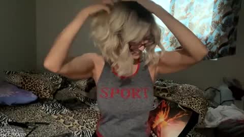 Shaman Woman online show from 12-10-24, 03:01