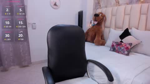 Shamara Thomson online show from 06-13-26, 12:19