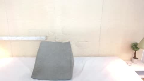 Snapshot of shamira_moore chatting on 01-12-25, 01:16 Catalina online show from 01-12-25, 01:16