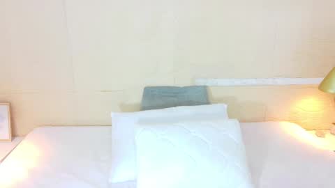 Snapshot of shamira_moore chatting on 10-20-25, 08:20 Catalina online show from 10-20-25, 08:20