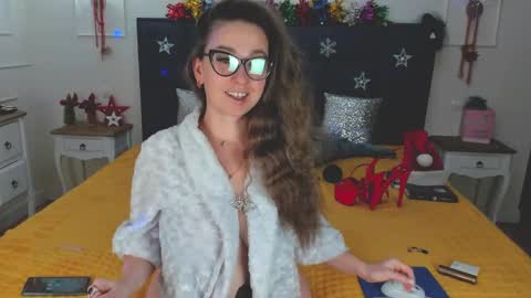 Snapshot of shana_power chatting on 12-09-24, 02:56 Svetlana ...........help me get 100 reactions before the end of the year Thumb up if you like me I appreciate it and thank you online show from 12-09-24, 02:56