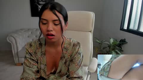 onlyfans shanabellucy online show from 01-07-25, 09:14