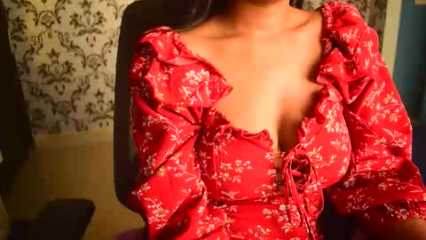 Snapshot of shanaya_indian chatting on 09-09-25, 04:23 shanaya indian online show from 09-09-25, 04:23