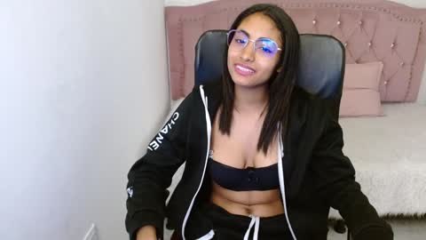 shanelle online show from 02-03-25, 06:13