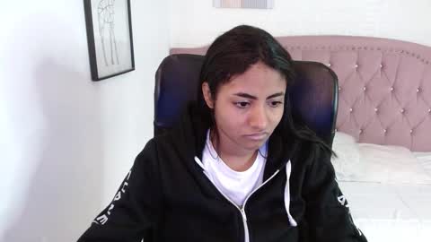 shanelle online show from 11-01-25, 03:08