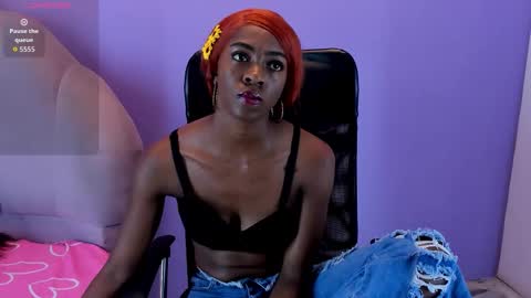 S H A N E L L E   online show from 10-08-25, 12:36