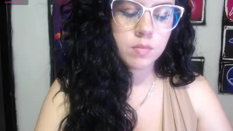 Shanell Moore online show from 12-17-24, 01:39