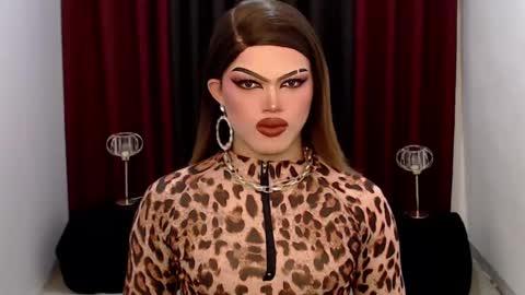 Snapshot of shanex01 chatting on 02-13-25, 08:48 Shane X online show from 02-13-25, 08:48