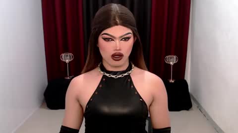 Snapshot of shanex01 chatting on 02-27-25, 07:12 Shane X online show from 02-27-25, 07:12