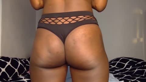 Snapshot of shania_sleigh chatting on 01-22-25, 08:17 shania_sleigh online show from 01-22-25, 08:17