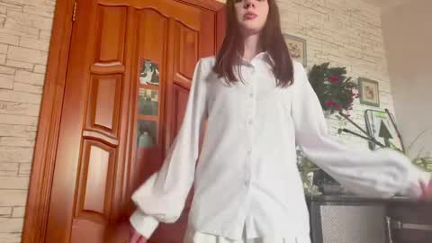 Elina online show from 05-23-26, 12:31