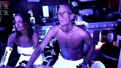 Snapshot of shannahand420 chatting on 03-09-25, 01:04 ShanNikki420 online show from 03-09-25, 01:04