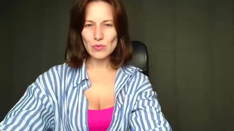 Shannen online show from 11-26-25, 12:06