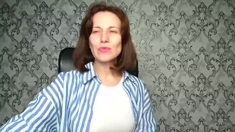 Shannen online show from 11-27-25, 06:10