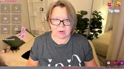 Snapshot of shannonshine chatting on 06-13-26, 08:12 Shannon online show from 06-13-26, 08:12