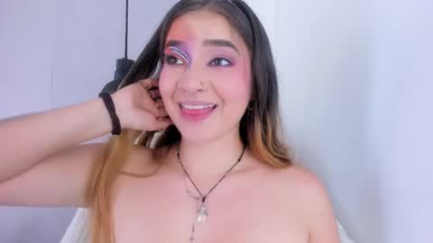 Snapshot of shanntal__ chatting on 09-11-25, 08:31 Shanntal  online show from 09-11-25, 08:31