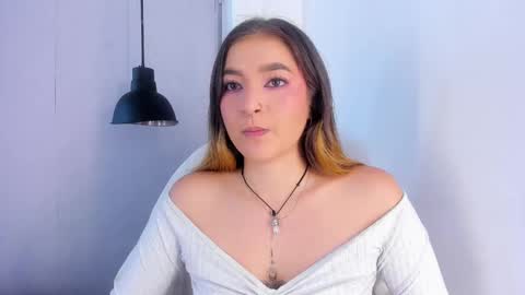 Snapshot of shanntal__ chatting on 09-13-25, 07:46 Shanntal  online show from 09-13-25, 07:46