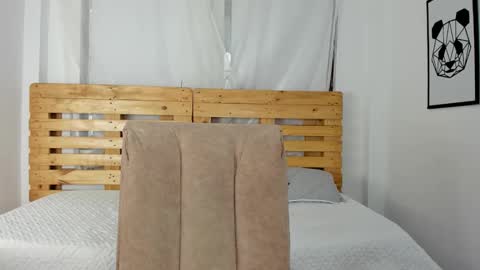 Snapshot of shanon_brown1 chatting on 09-23-25, 11:57 Shantal online show from 09-23-25, 11:57