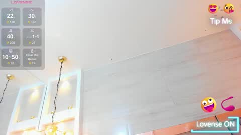 Snapshot of shanon_hughes chatting on 10-11-25, 03:28 shanon online show from 10-11-25, 03:28